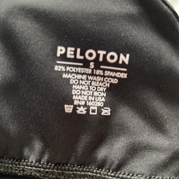 Peloton bra top Show Up Colorblock, size small - Picture 7 of 7